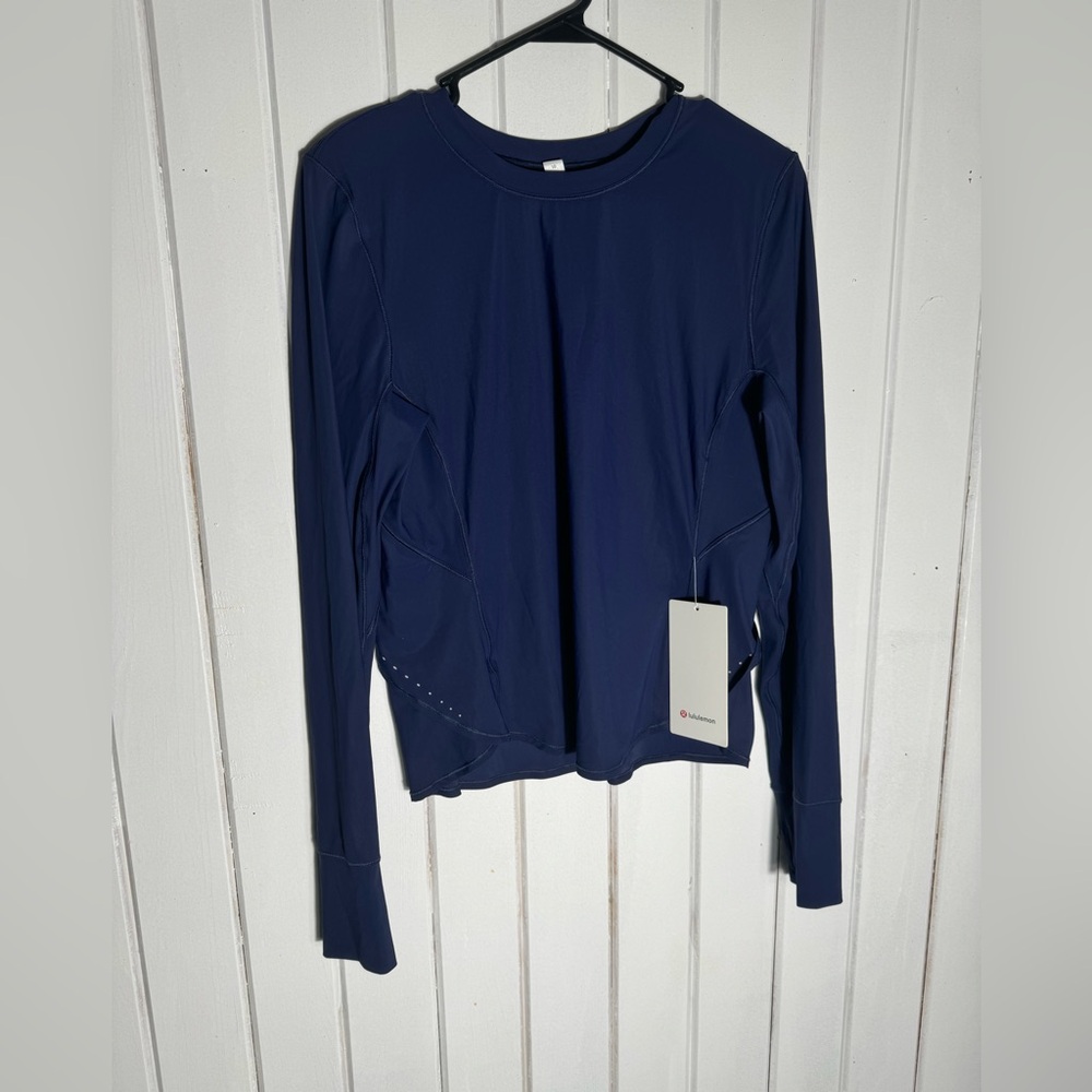 Lululemon size 10 shirt